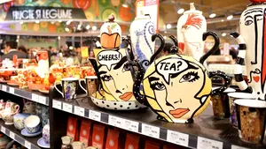 Mega Image a deschis un nou concept de magazin în Piaţa Gemeni din Bucureşti - GALERIE FOTO