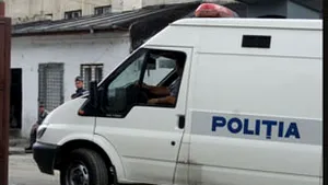 Târgovişte: Poliţist implicat într-un accident, găsit cu 0,8 alcoolemie