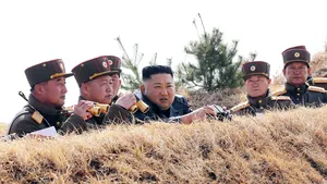 O nouă teorie lansată de un dezertor nord-coreean. Kim Jong-un ar fi fost rănit în timpul unui test de rachetă