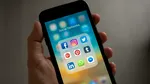 Psiholog: Cum să te fereşti de influenţa social media când iei o decizie