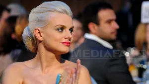 Jojo, îmbrăţişată minute în şir de Sergiu Nicolaescu la încheierea filmărilor pentru 