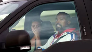 Cuplul Kardashian-West sunt despărţiţi dar împreună! Proiectele personale le-au umbrit căsnicia