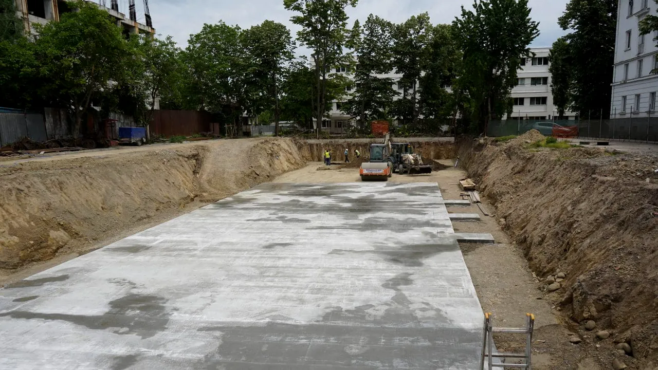 Un cămin se construieşte în cel mai mare campus studenţesc din Galaţi