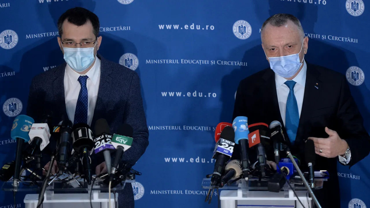 Cîmpeanu explică relaţia cu Voiculescu: „Deseori avem opinii divergente”