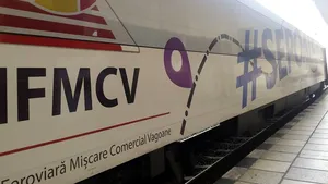 FOTO | Cum arată vagonul modern, cu internet şi aer condiţionat, care face parte dintr-o campanie de susţinere a CFR, pentru obţinerea unor investiţii