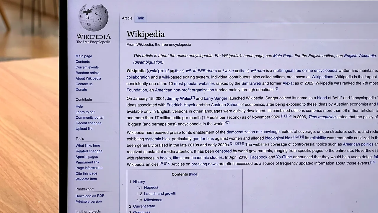 Wikipedia, în centrul unei bătălii legale de proporţii în India