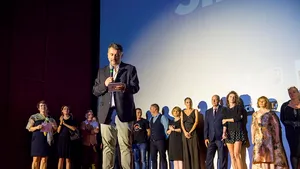 CRONICĂ de Film: Note despre 