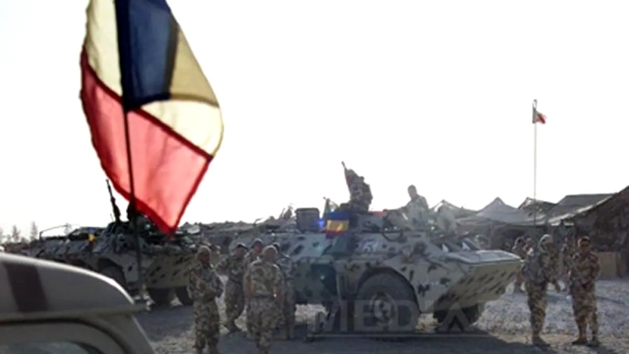 Militarii români şi americani de la o bază din Afganistan trăiesc în condiţii dificile