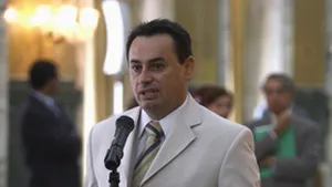 Primarul Falcă, acuzat că a vrut să bată un lider de sindicat