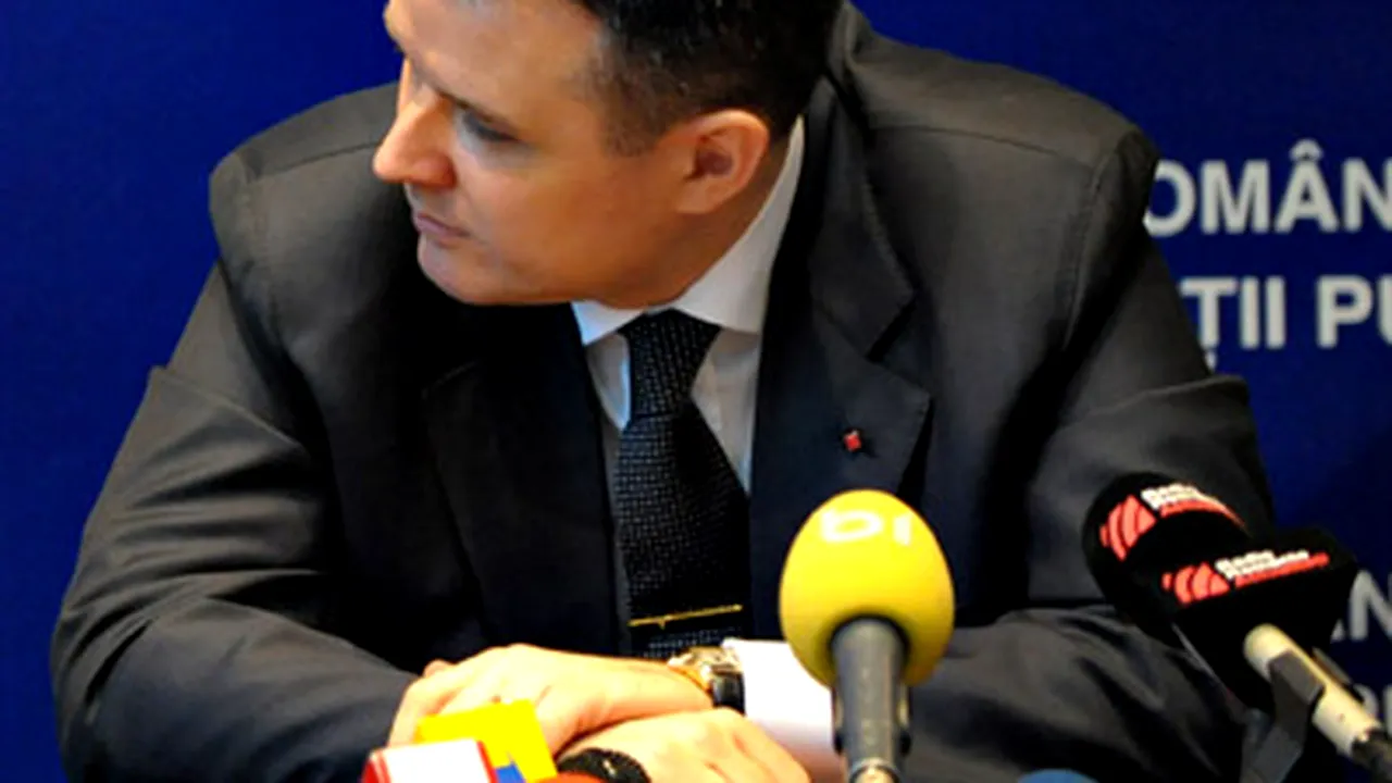 Bazac a primit ameninţări pe telefonul soţiei