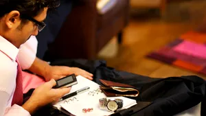 Serviciu SMS pentru cei care uită data aniversării partenerei
