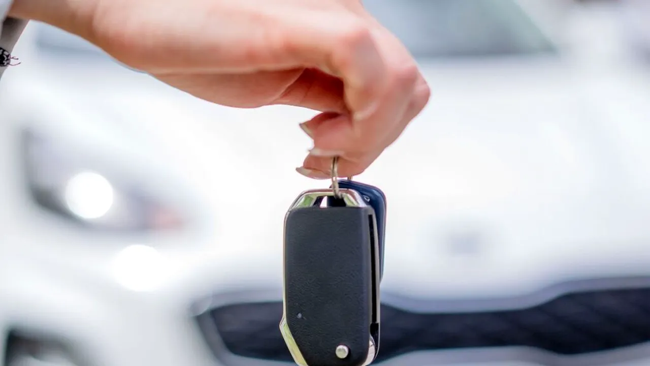 O firmă de închirieri auto din Spania, amendată cu un milion de euro. Cum își taxa clienții