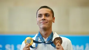 Primul mesaj al lui David Popovici acasă: e nevoie de bani investiţi în sport, investiţi cu cap