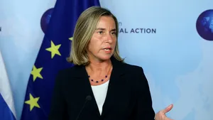 Oficialii europeni, îngrijoraţi de criza din Golf: Federica Mogherini, şefa diplomaţiei europene efectuează o vizită oficială în Kuwait