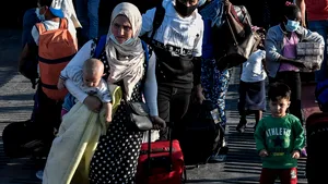 Consiliul Europei denunţă condiţiile ”inumane” în care trăiesc migranţii în Grecia: Cum ţin autorităţile elene copiii şi bebeluşii în astfel de condiţii traumatizante?