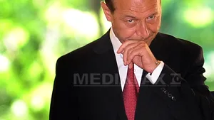 Preşedintele Traian Băsescu revine în ţară luni seară