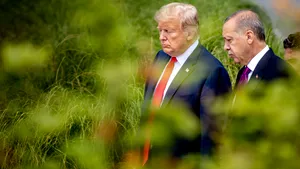 Recep Tayyip Erdogan îl acuză pe Donald Trump că nu şi-a respectat angajamentul privind mutarea miliţiilor kurde