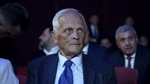 Stolojan: Dacă nu stabilizăm reducerea deficitului în 2026, ne pierdem credibilitatea pe piețe