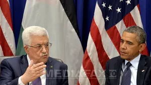 Barack Obama îl îndeamnă pe Mahmoud Abbas să asume riscuri pentru pace
