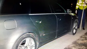 Şoferul prins cu focuri de armă, de poliţiştii din Capitală, a fost reţinut