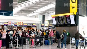 Patru islamişti acuzaţi de activităţi teroriste, arestaţi în Marea Britanie