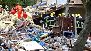 Nouă răniţi, după o explozie cauzată de gaze naturale în Marea Britanie - FOTO, VIDEO