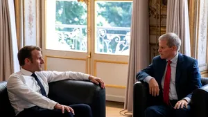 Se aprinde lupta după demisia lui Dacian Cioloş. Un apropiat de-a lui Emmanuel Macron vrea să preia conducerea Renew Europe