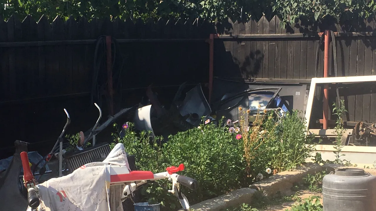 Tragedia de la Brăneşti | 15.000 lei, ajutor de la primărie pentru înmormântarea tinerei care s-a sinucis şi a copiilor