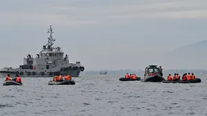 Marina din Indonezia spune că a găsit locul unde s-a prăbuşit avionul de pasageri Boeing 737