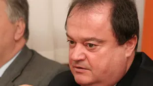 Blaga: Băsescu ne-a sunat, şi-a sunat prietenii înainte să plece din ţară