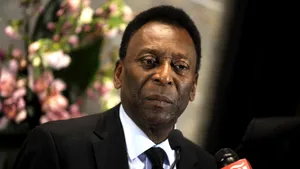 Pelé, din nou internat la terapie intensivă. De ce au luat medicii această decizie