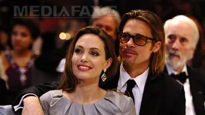 Angelina Jolie i-a cumpărat lui Brad Pitt un elicopter de 1 milion de lire sterline