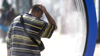 METEO Cod galben și cod portocaliu de caniculă. Ce județe vor fi afectate de temperaturi de până la 39°C