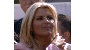 Un liberal era să cadă de pe podium iar Elena Udrea a ratat ceremonia BEM