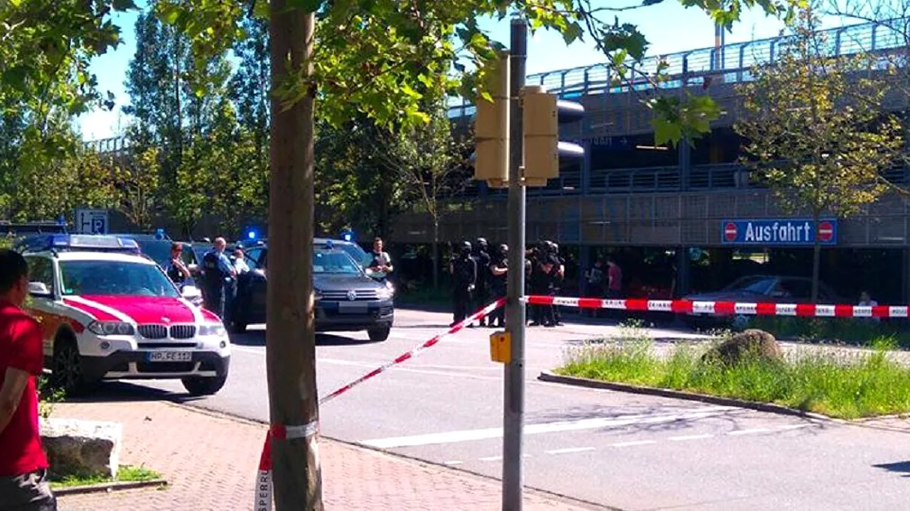 Incident armat şi luare de ostatici într-un cinematograf din Germania. Autorităţile exclud un atac terorist. Autorul atacului a fost împuşcat mortal - FOTO/ VIDEO