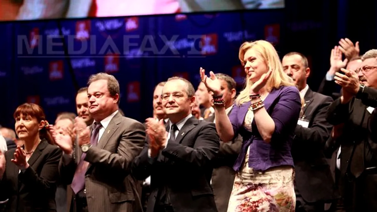 Lansarea candidaţilor PDL la locale, cu muzică populară şi sloganuri mobilizatoare