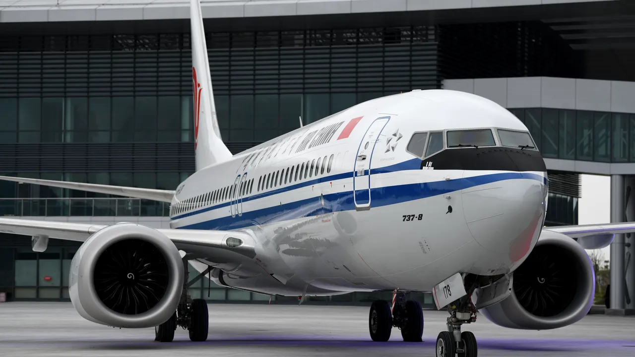 Soluţia Boeing la problemele uriaşe ale modelului 737 MAX 8 - Un update de software